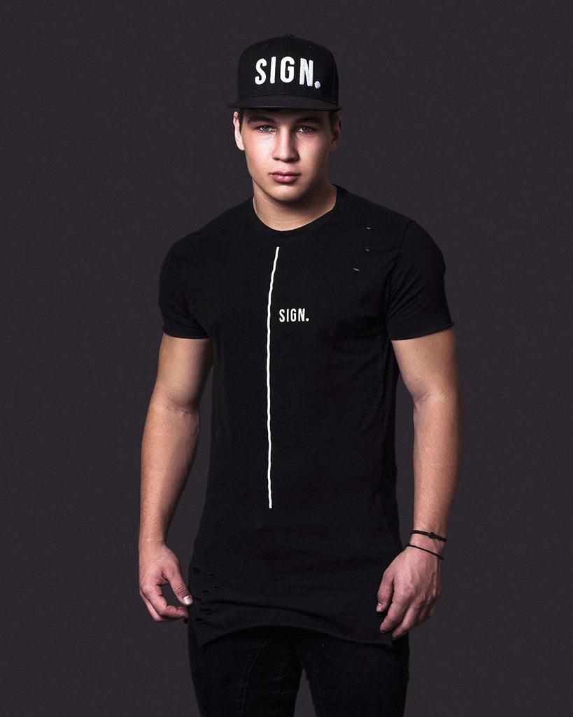 Fitted T-Shirt BLACK